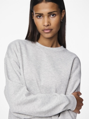 PCCHILLI LS LOOSE SWEAT NOOS B Light Grey Mela