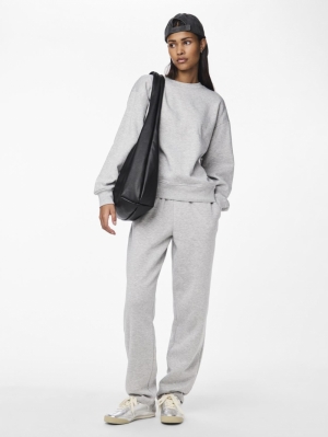 PCCHILLI LS LOOSE SWEAT NOOS B Light Grey Mela