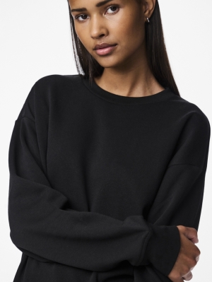 PCCHILLI LS LOOSE SWEAT NOOS B Black