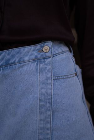 jadene short skort light blue deni